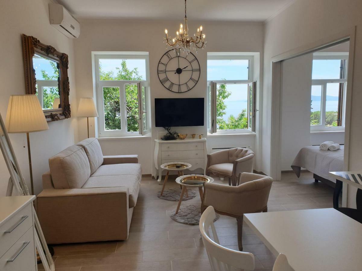 Apartment Alex - Sea View Abbázia Kültér fotó