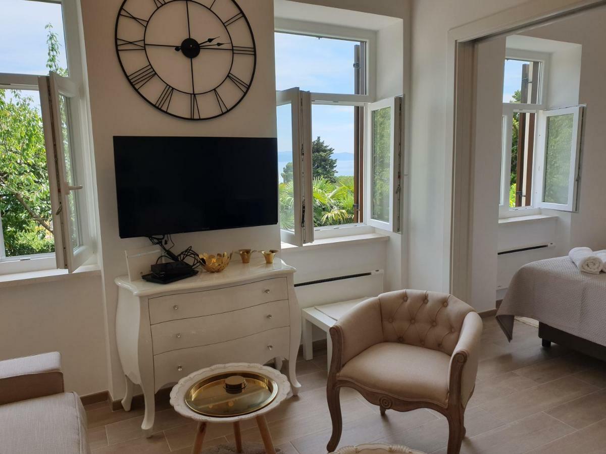 Apartment Alex - Sea View Abbázia Kültér fotó